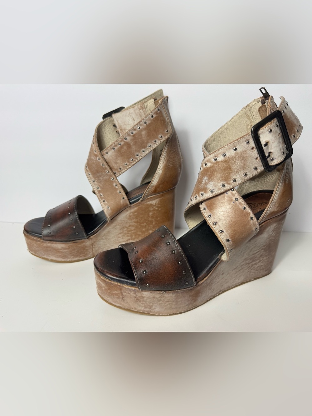 Freebird by Steven Terra Brown Studded Wedges NEW Discontinued Size 8 - Picture 3 of 8